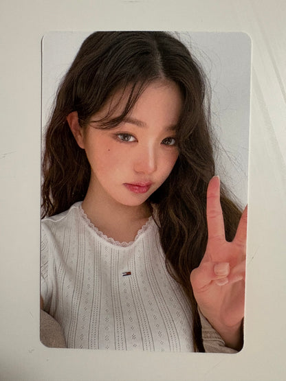 IVE Wonyoung X Tommy Jeans Photocards Ver. 1 / 4PCS